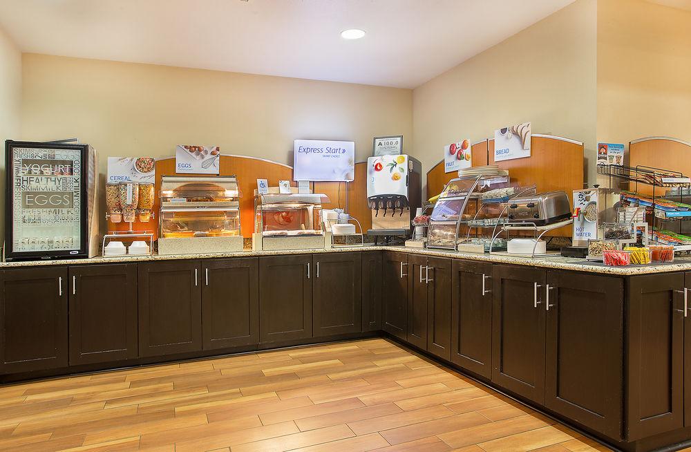 Hotel Holiday Express & By Ihg Murphy