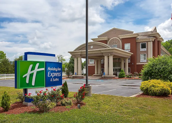 Holiday Inn Express & Suites Murphy By Ihg