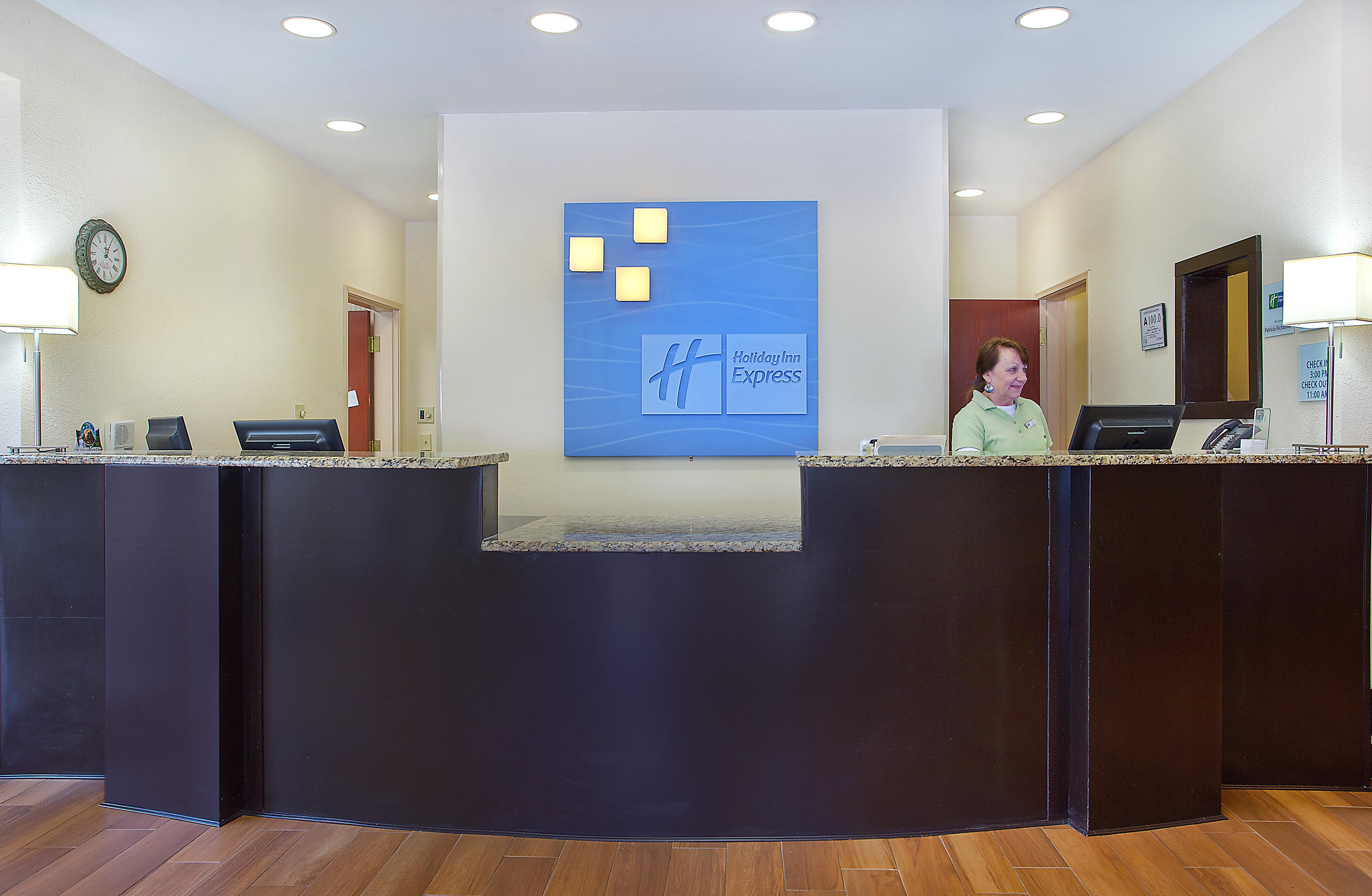 Hotel Express & By Ihg Murphy