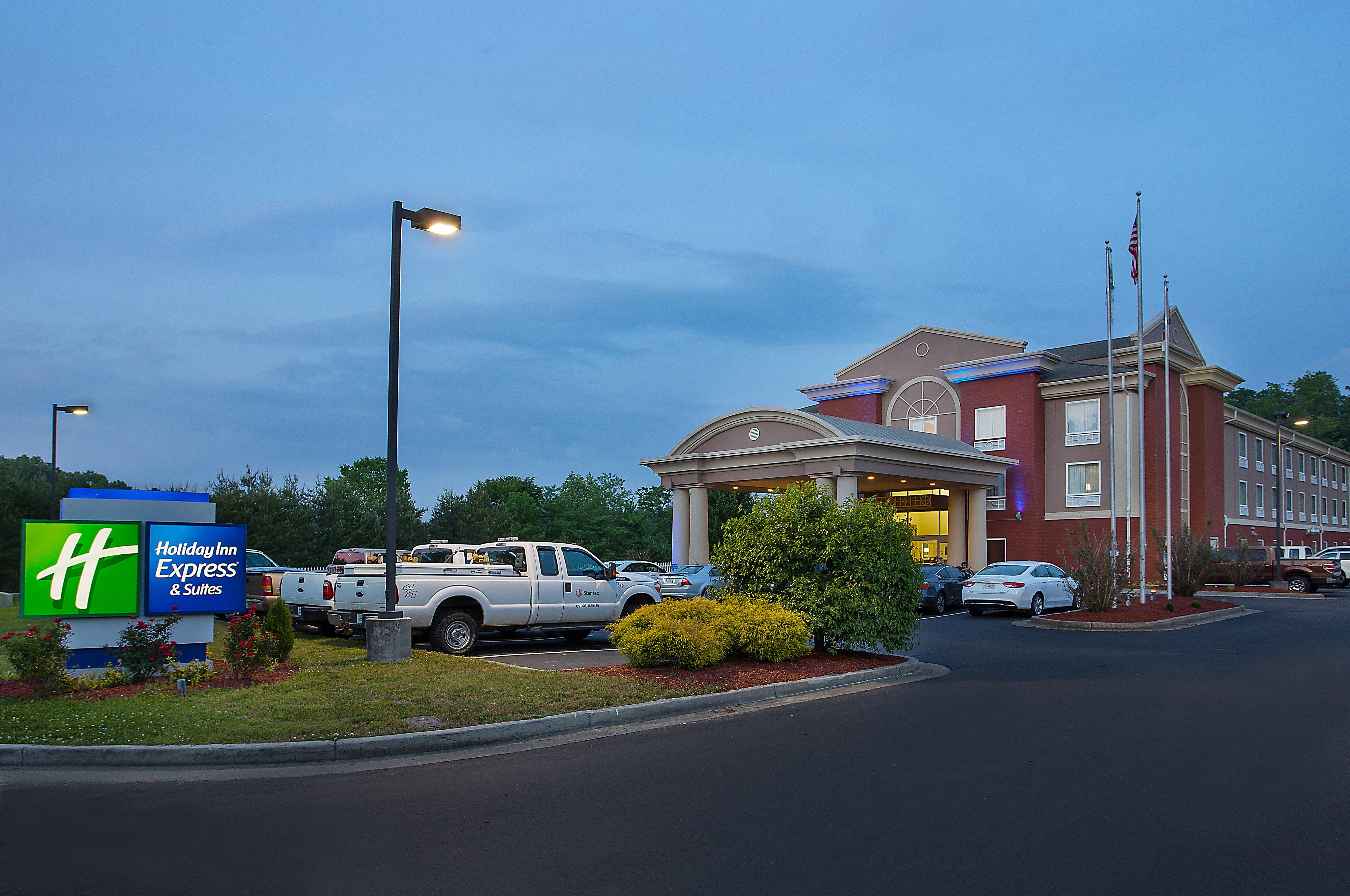 Express & By Ihg Hotel 3*