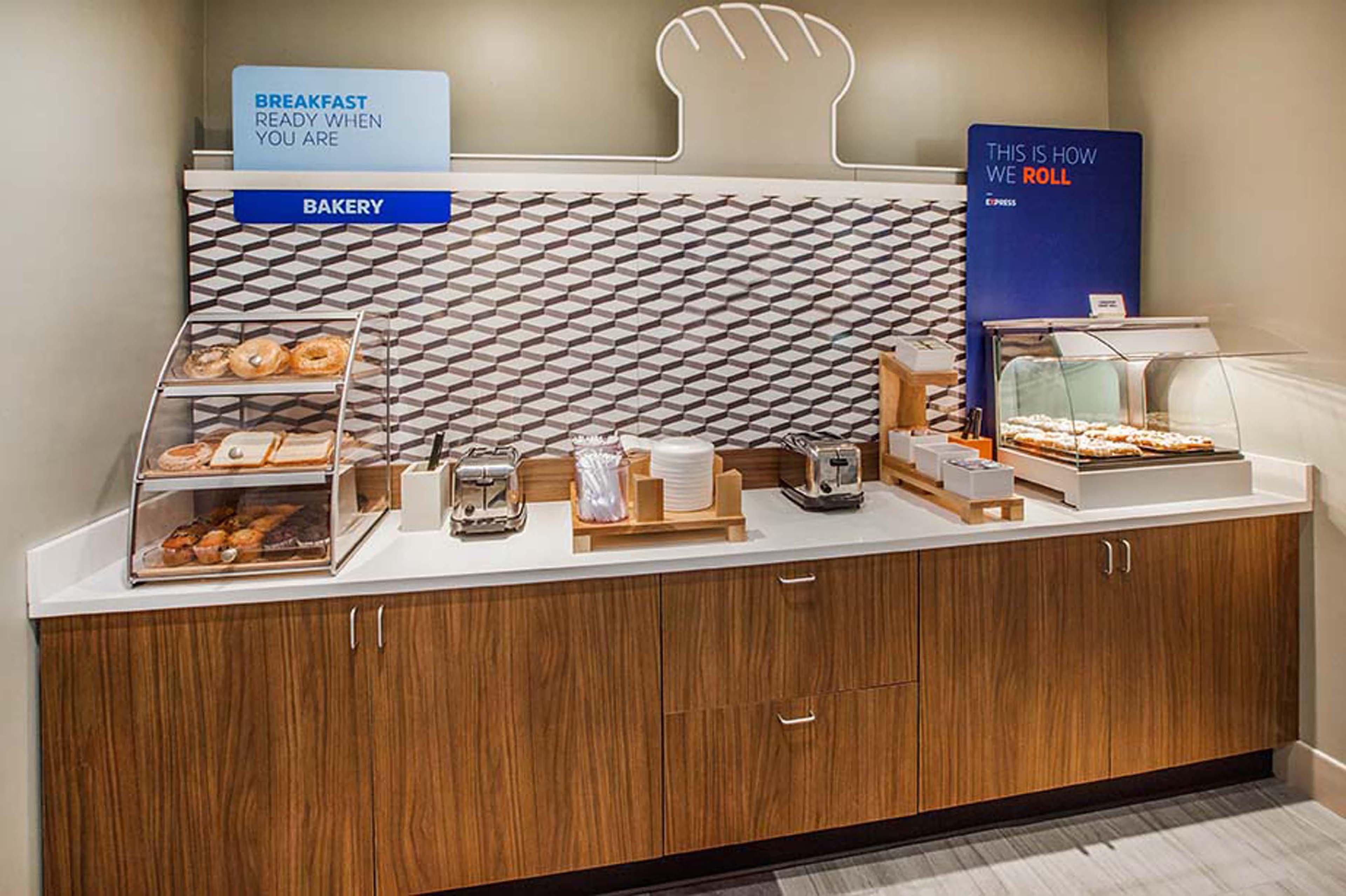 Express & By Ihg 3* Murphy