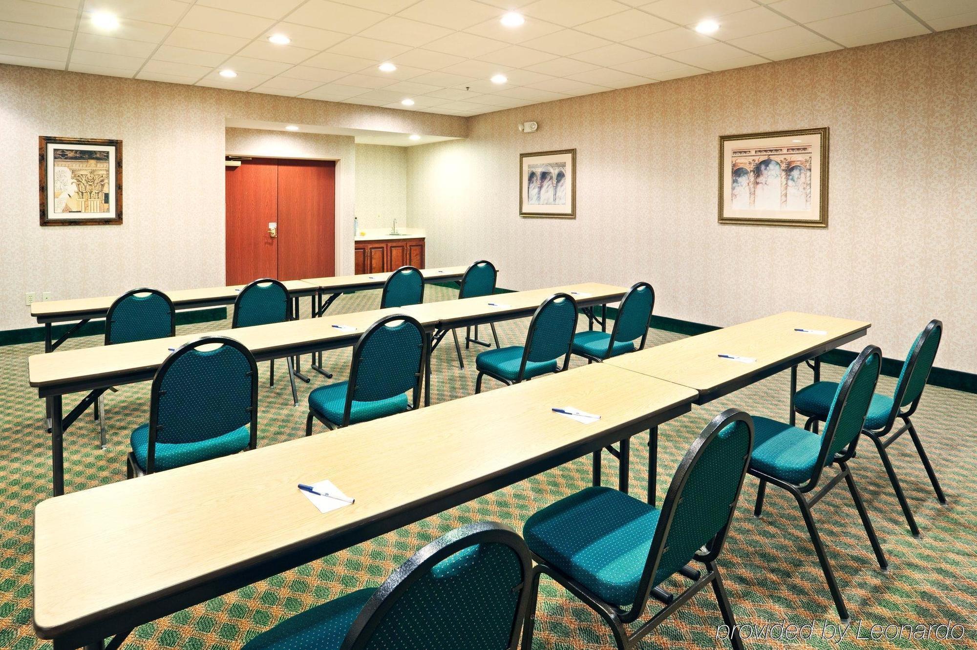 Express & By Ihg 3*