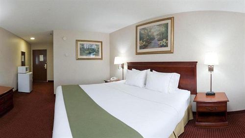 Express & By Ihg Hotel Murphy