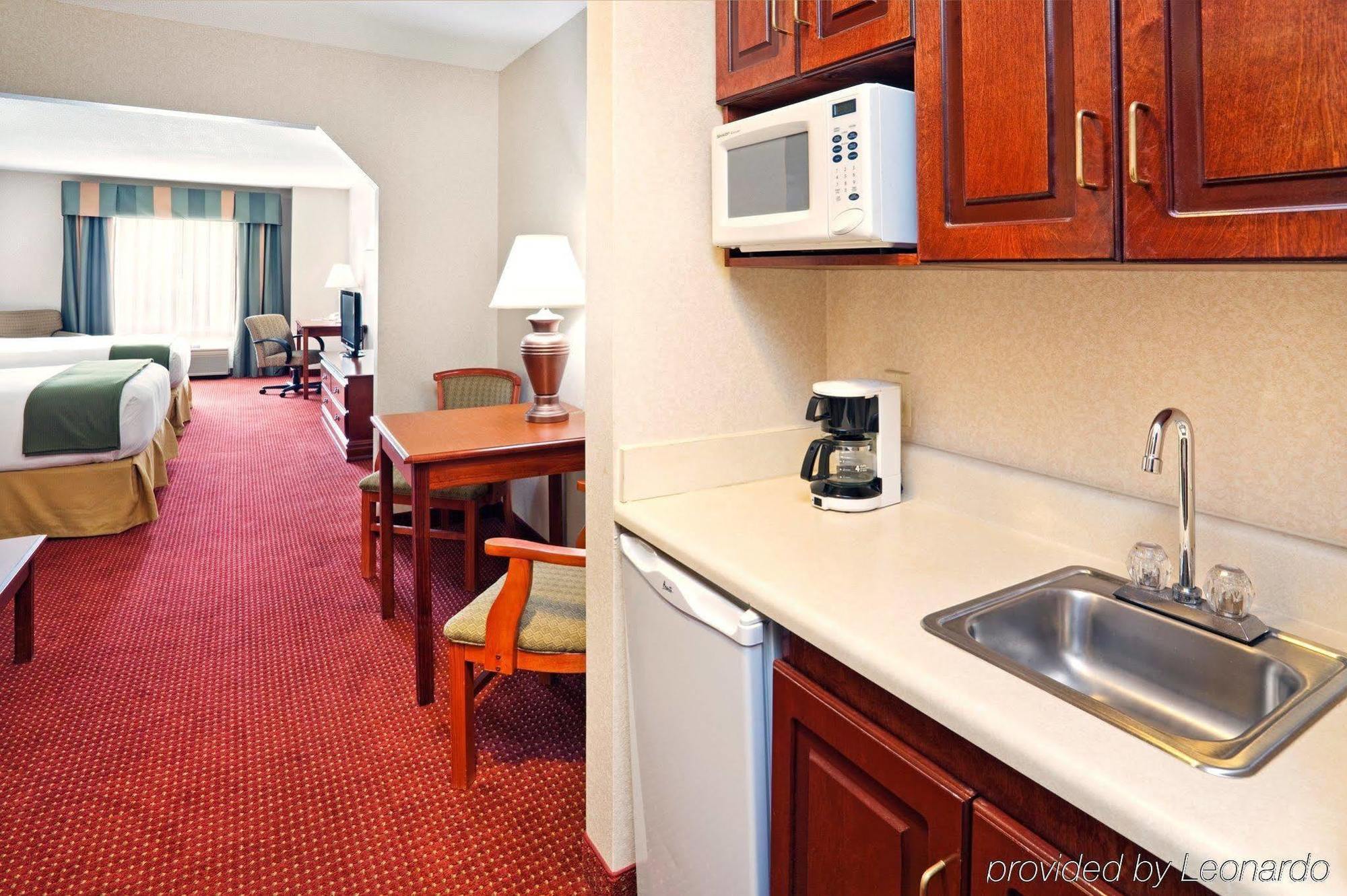 Express & By Ihg